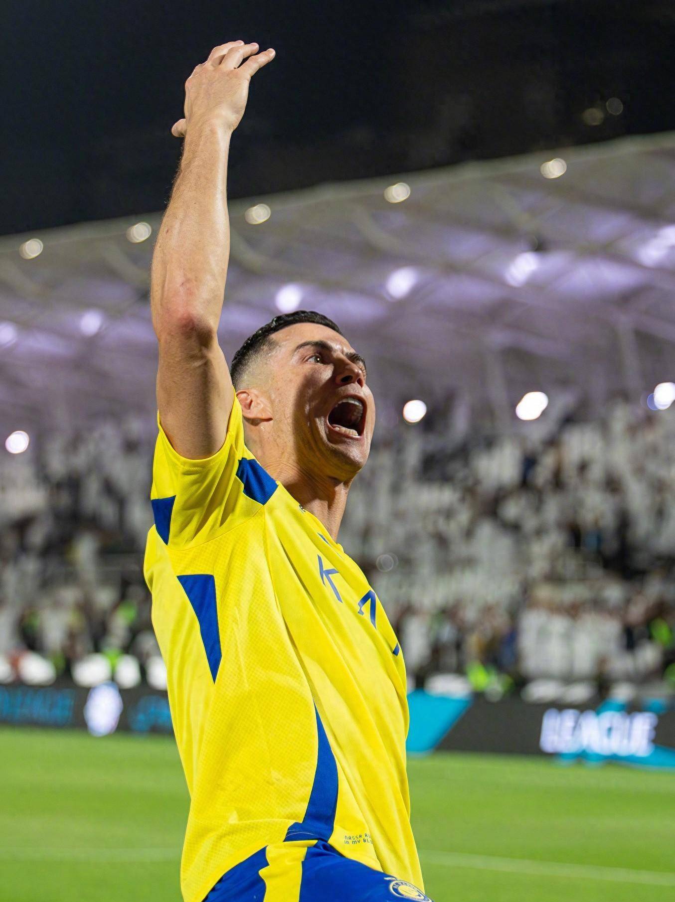 米体：劳塔罗4天内两次被换不必臆想，齐沃未动摇其核心地位