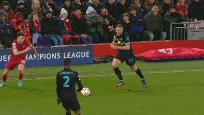 科莫5-1大胜都灵，阿达伊梅开二度，巴图里纳破门