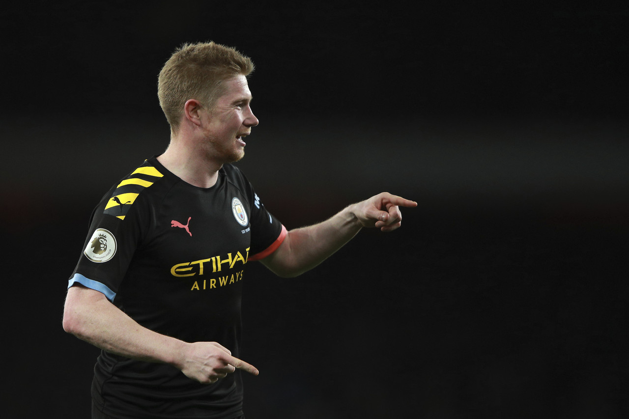 徐阳：邵佳一的融合与沟通能力强；希望更多年轻教练挺身而出